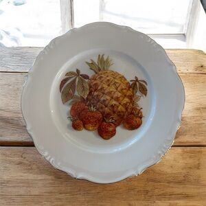 Wintering Elegant White Dinner Plate with Pineapple Design Germany 7”